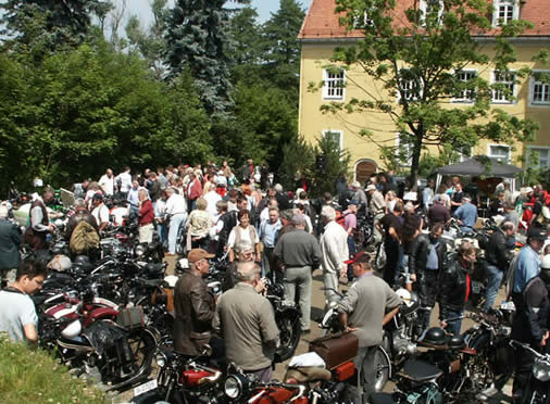 Schlo&szlig;hof Grillenburg 2005